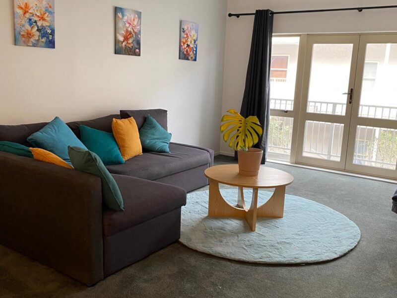 Family friendly Berhampore Apartment with indoor pool and gym