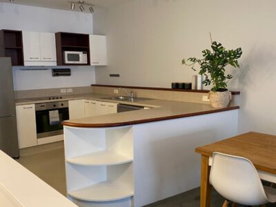 Family friendly Berhampore Apartment with indoor pool and gym