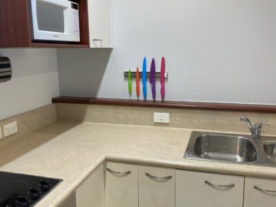 Family friendly Berhampore Apartment with indoor pool and gym