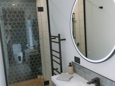 Private Luxury Studio | Spa | Lake Views