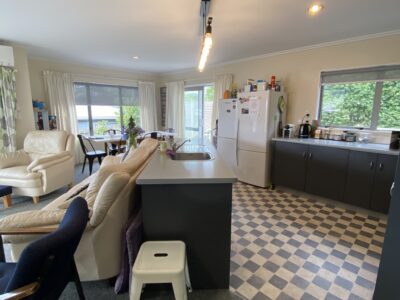 Relax by the water - Waimanaaki