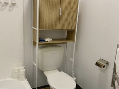 Family friendly Berhampore Apartment with indoor pool and gym