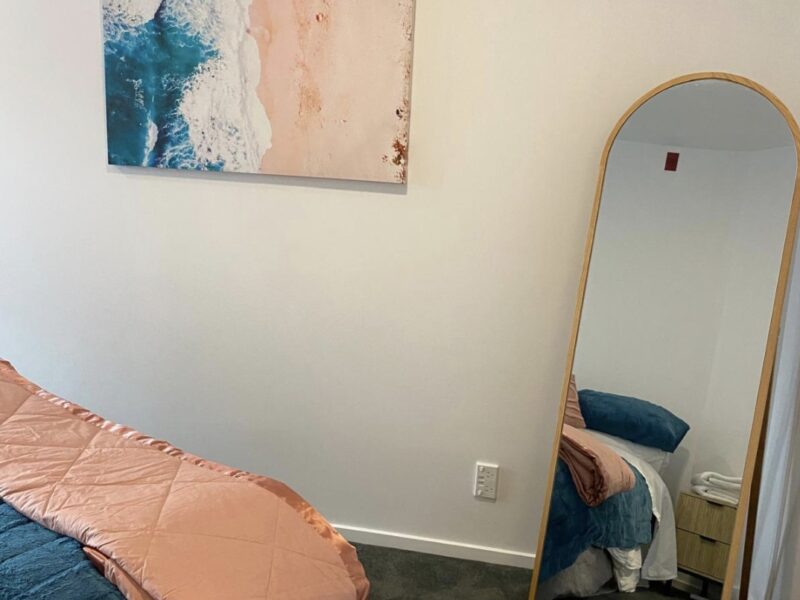 Family friendly Berhampore Apartment with indoor pool and gym