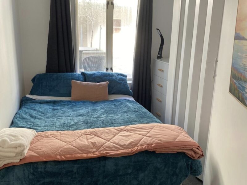 Family friendly Berhampore Apartment with indoor pool and gym