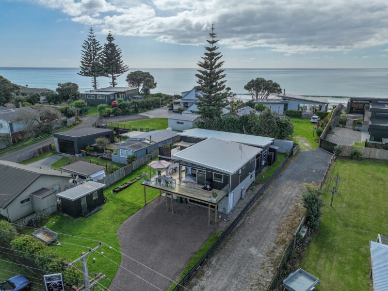 Awatea Beach escape -full accessibility -