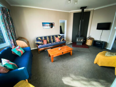 Seabury Lookout – Classic Kiwi Bach with Views suitable for all ages and stages!