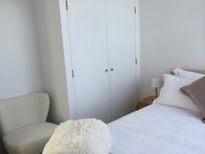 Central Haven: Sunny, Secure & Walk to the River!