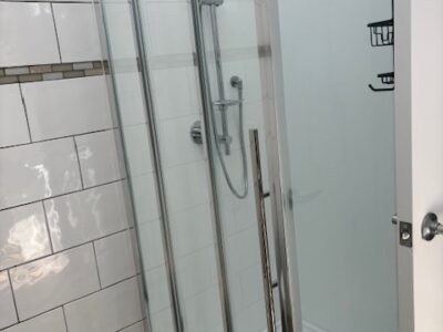 Central Haven: Sunny, Secure & Walk to the River!