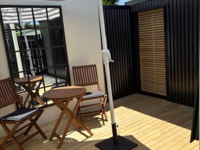 Central Haven: Sunny, Secure & Walk to the River!