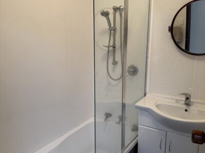 Heron’s Nest - cozy lake bach