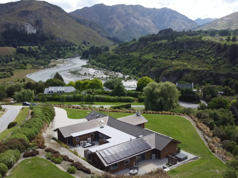 Private, luxurious, peaceful escape for 1-4 people