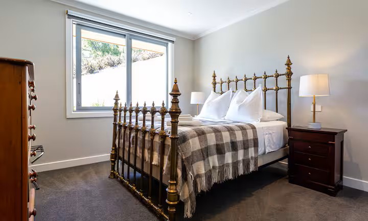 Private, luxurious, peaceful escape for 1-4 people