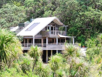 Whananaki Hideaway Absolute Water Front.