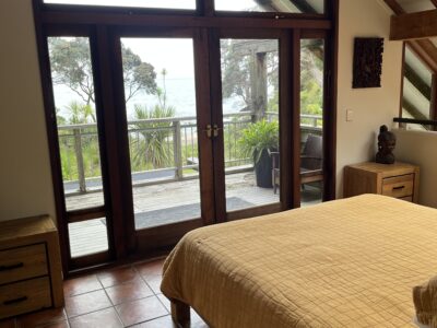 Whananaki Hideaway Absolute Water Front.