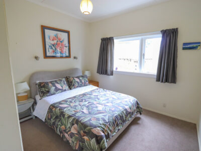 Teaneraki Cottage - Peaceful Cottage in Private Garden Setting