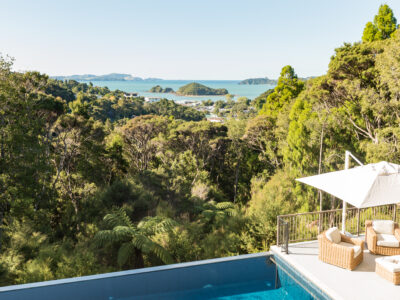 Private Luxury in Paihia - With Heated Pool!