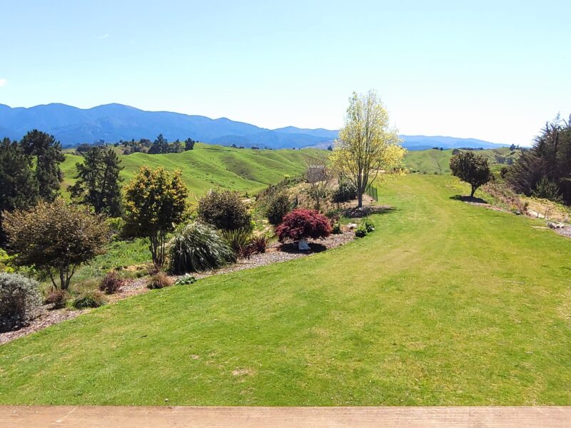 Tranquil Retreat with Stunning Views