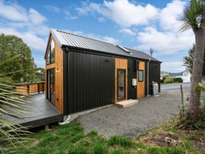 Port Chalmers Harbour View Tiny Home