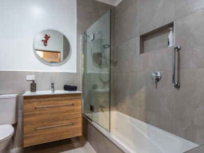 Walk to the Lake or to Taupo Town