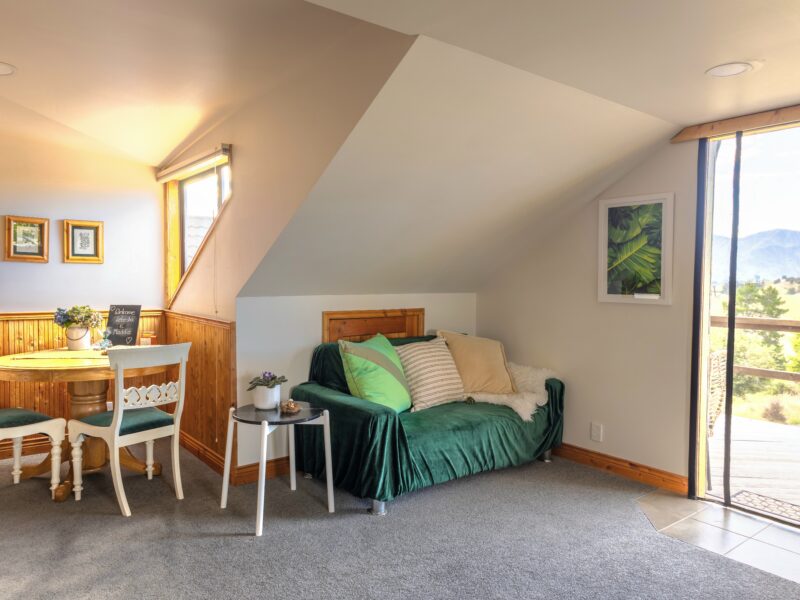 Tranquil Retreat with Stunning Views