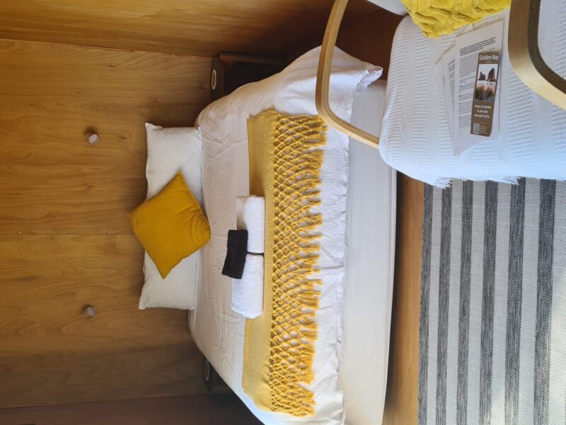 The Flax Pod Cabin with amazing sea views