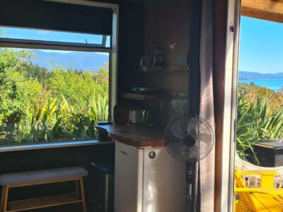 The Flax Pod Cabin, amazing sea views