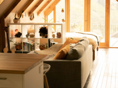 The Loft - views, hot tub + nature escape