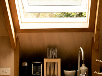 The Loft - views, hot tub + nature escape