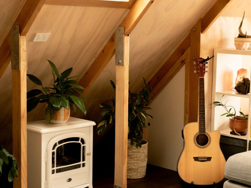 The Loft - views, hot tub + nature escape