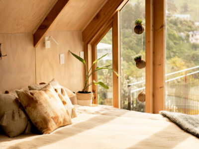 The Loft - views, hot tub + nature escape