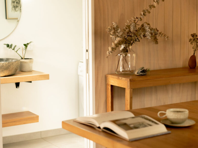 The Loft - views, hot tub + nature escape