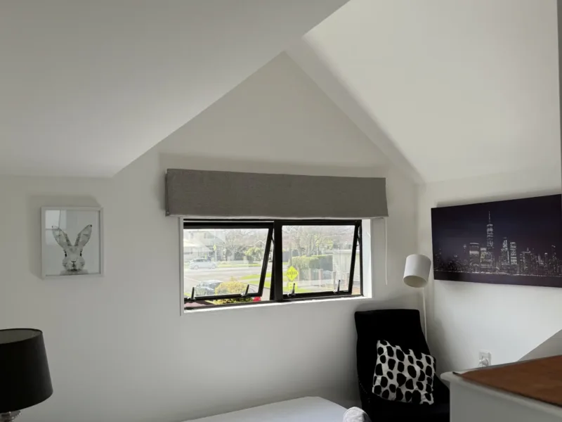 Architecturally Exquisite Terrace End Apartment