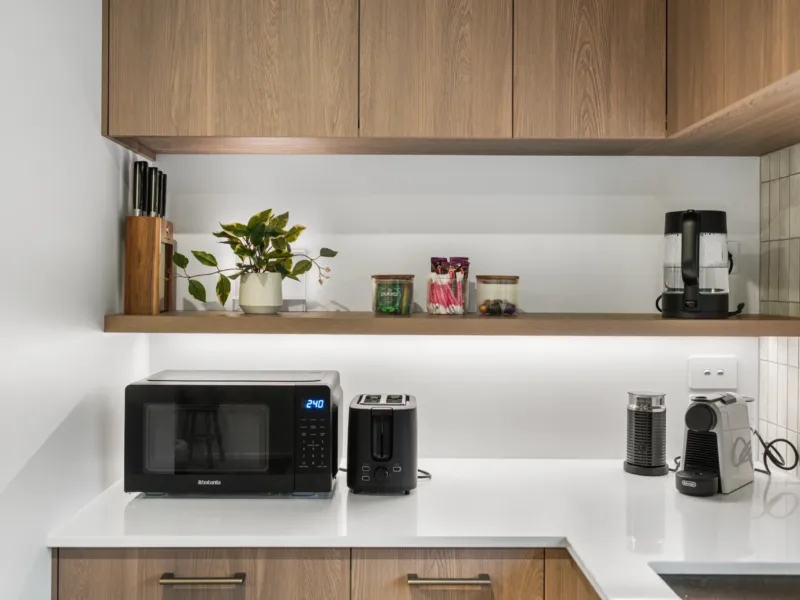 Secure Quiet CBD Townhouse | Free Parking + EV