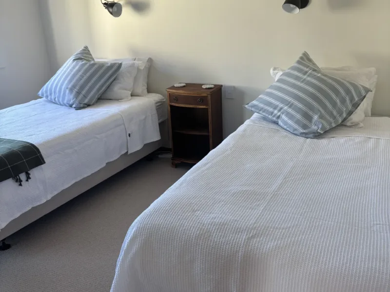 Sun-Drenched Boutique Cottage in Historic Cromwell