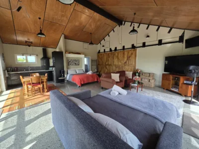 The Gantry – Luxury Rural Escape Close to Everything