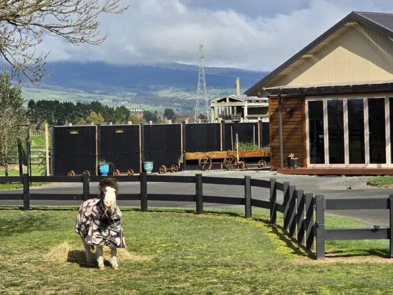 The Gantry – Luxury Rural Escape Close to Everything