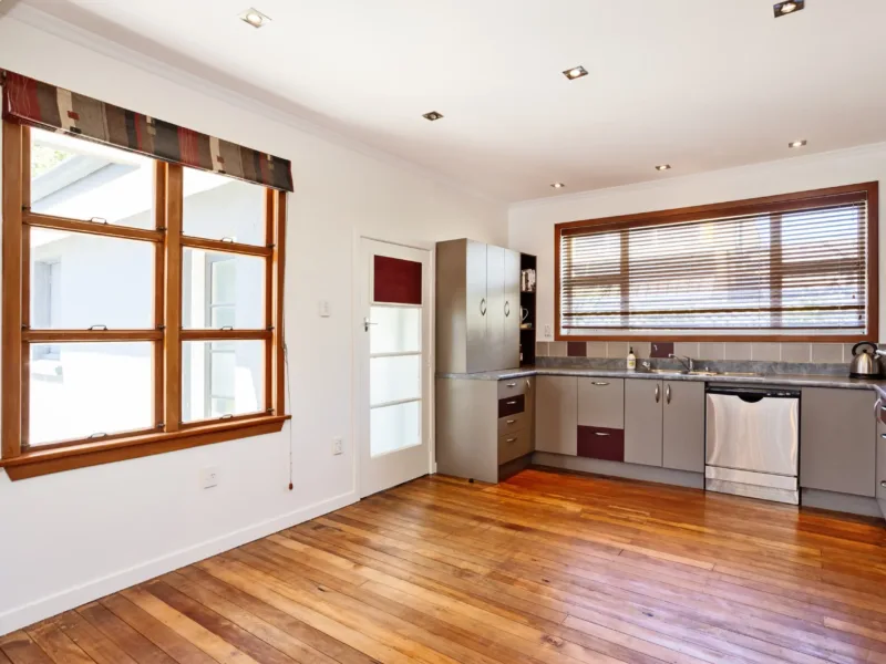 Park View: Inner City - Four-Bedroom Invercargill Home