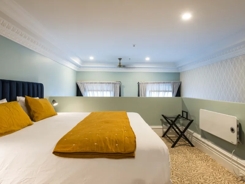 OGB, Cathedral Square Apartment with carpark and pool
