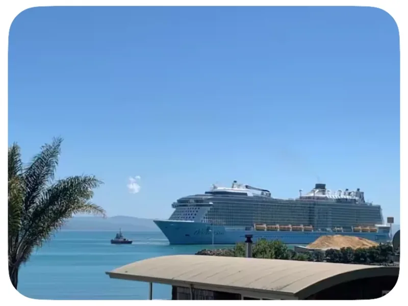 Seaside in the City - Panoramic Ocean Views