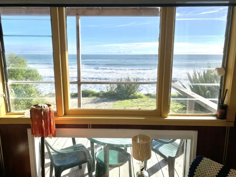 Te Tūtū Bach - relax & recharge.