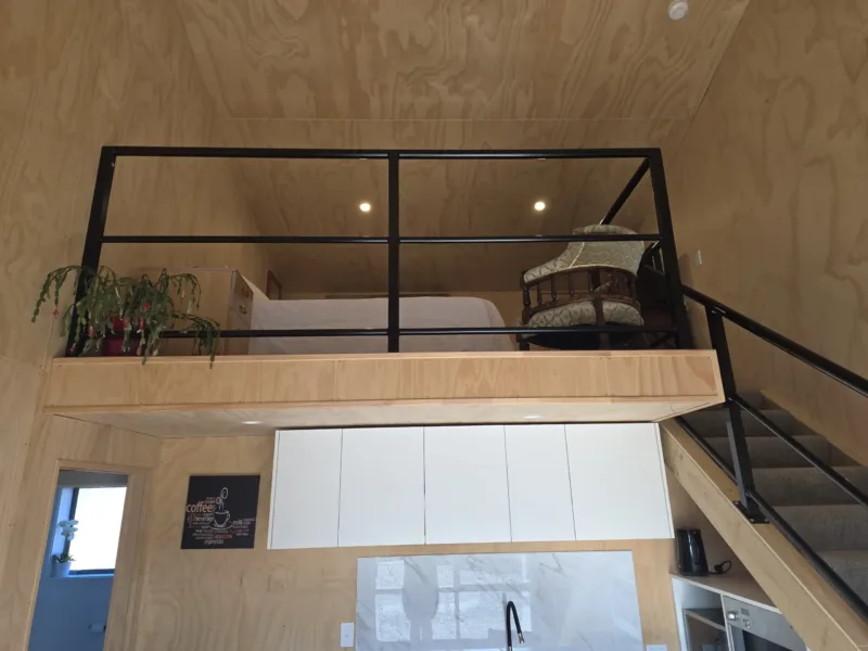 Cosy Mezzanine Studio with Stunning Mountain Views