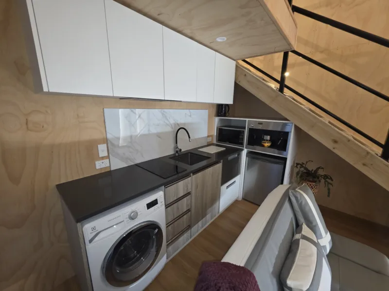 Cosy Mezzanine Studio with Stunning Mountain Views