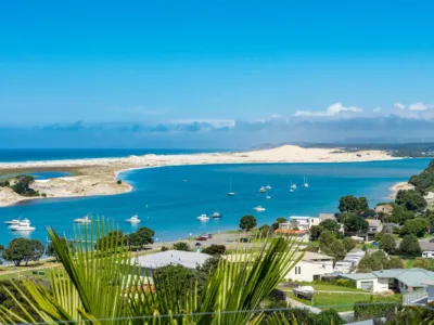 Mangawhai Beach House with Stunning Panoramic Views