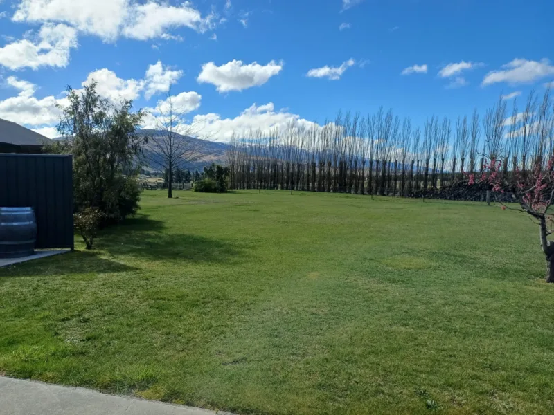 Kawarau Cottage - Vineyard and River Views
