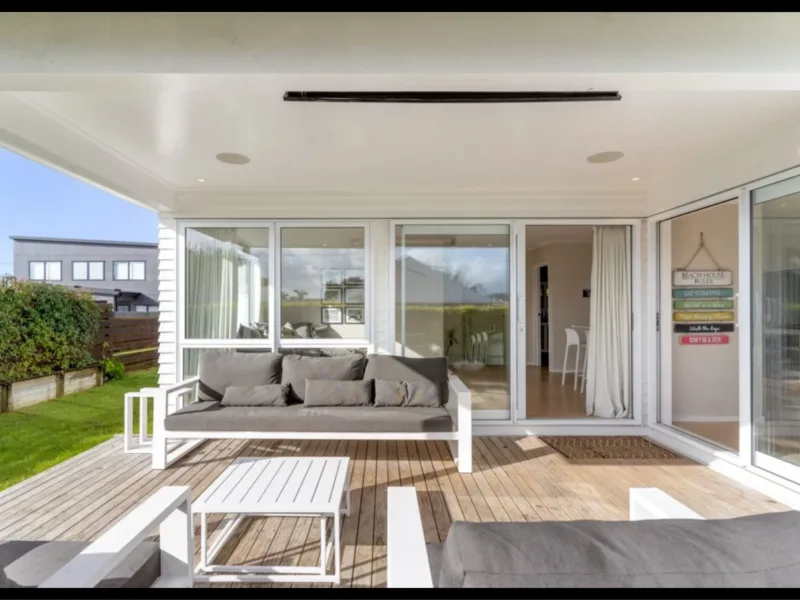 Rinse, Relax, Repeat @Barefoot Bach - Modern Family Escape in Whangamatā
