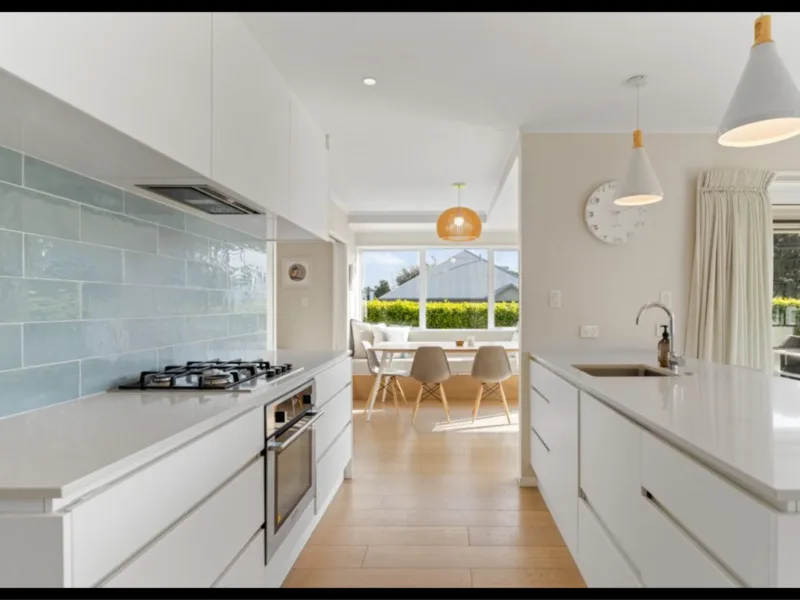 Rinse, Relax, Repeat @Barefoot Bach - Modern Family Escape in Whangamatā