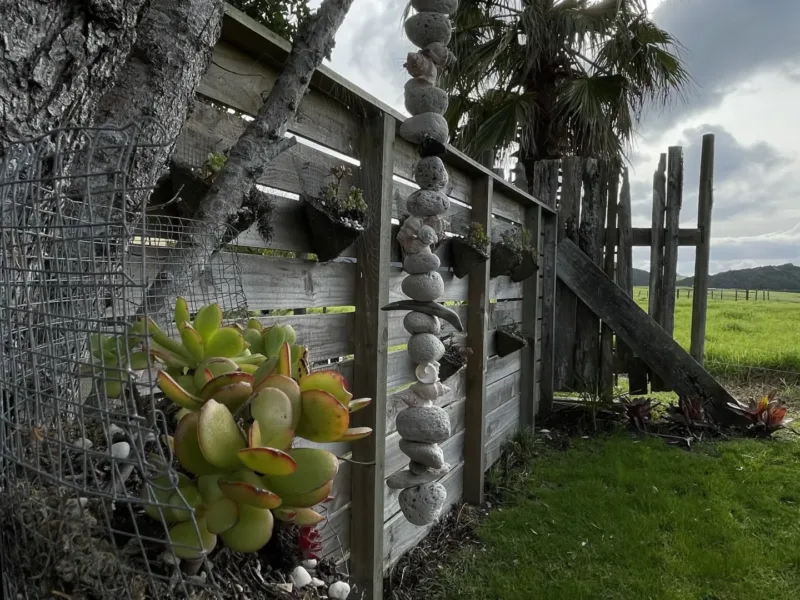 Coastal Bach close to beach and all facilities