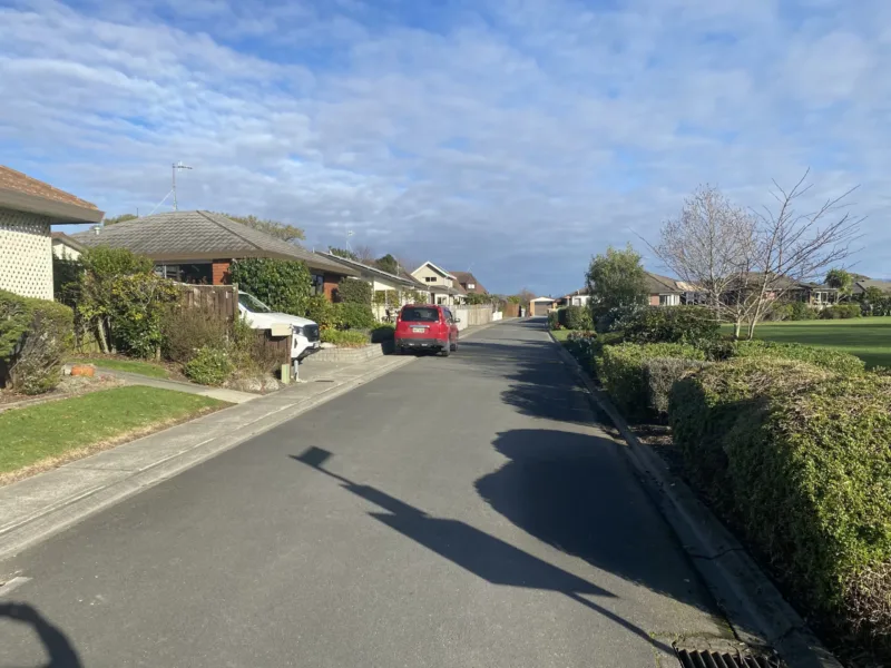 Easy-Going Coastside Retreat near Tahunanui Beach