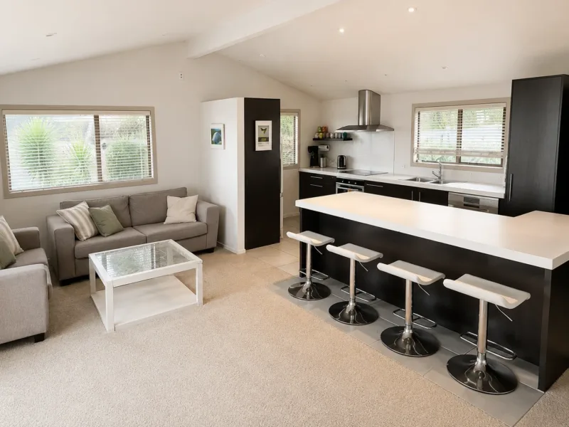 Paua Palms | Sleeps 10 | just a few mins stroll to Pauanui Beach