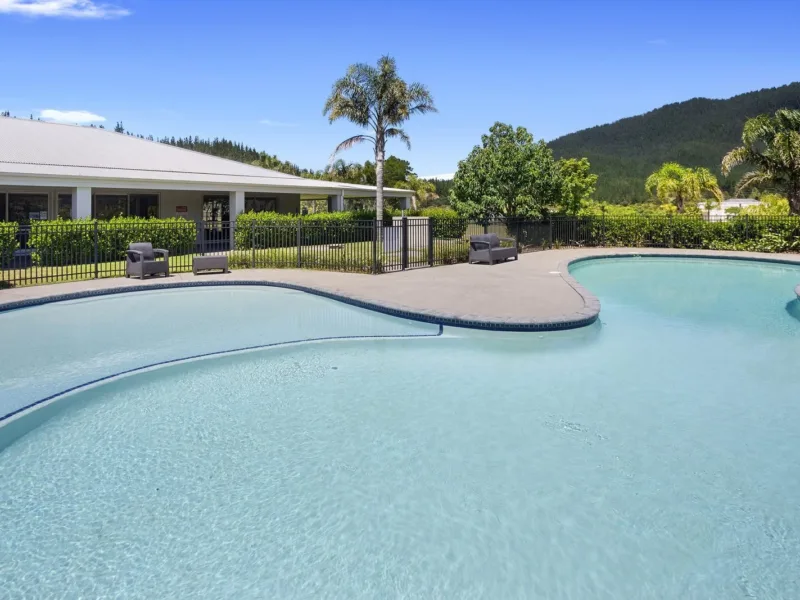 Off Course| Premium Golf Resort Sanctuary
